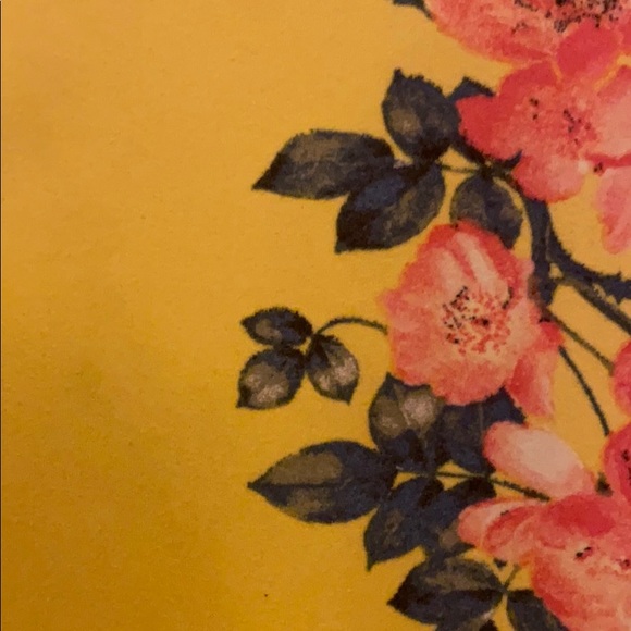 Strappy , off the shoulder Blouse - Picture 5 of 5